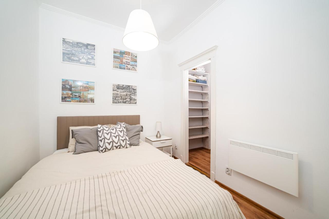 Cozy In Near Gellert Hill Apartament